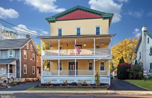 19 E Broad St E BROAD Street unit: A1 - 19 East Broad Street, Trumbauersville, PA 18951