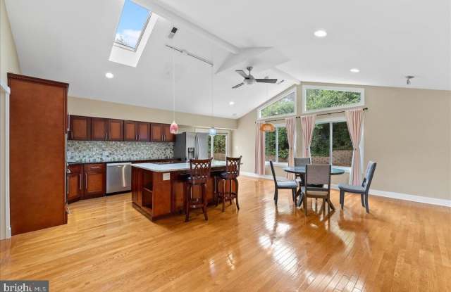 7029 OLD DOMINION Drive photos photos