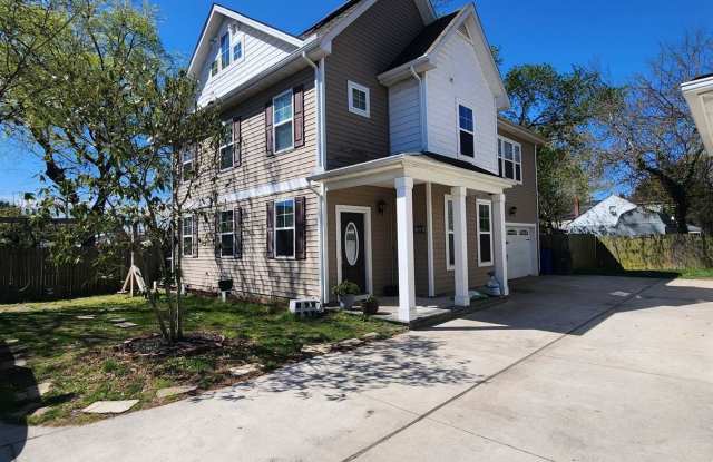 8011 Woodall Road photos photos