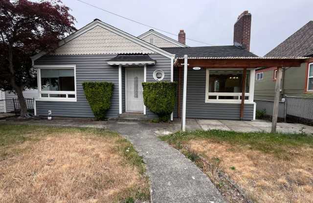 Charming Bremerton Home photos photos