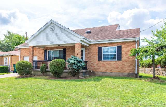 WESTWOOD-4 BEDROOM 2 BATH WITH OPEN FLOOR PLAN Gallery 3