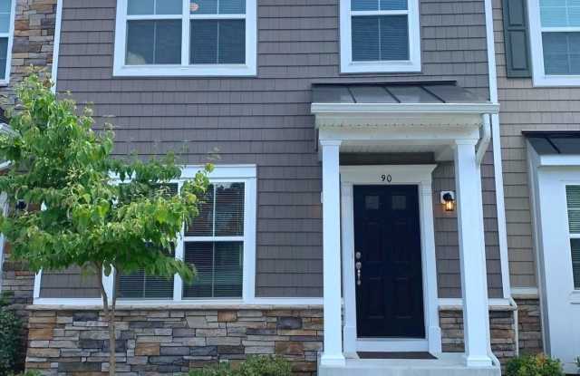 90 ANDREWS PLACE Gallery 1