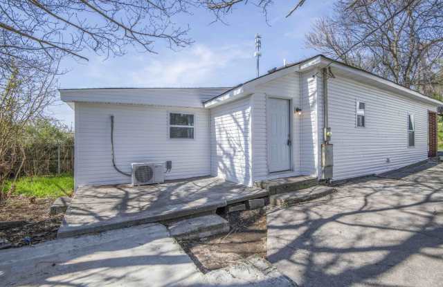 912 Hotel Avenue photos photos