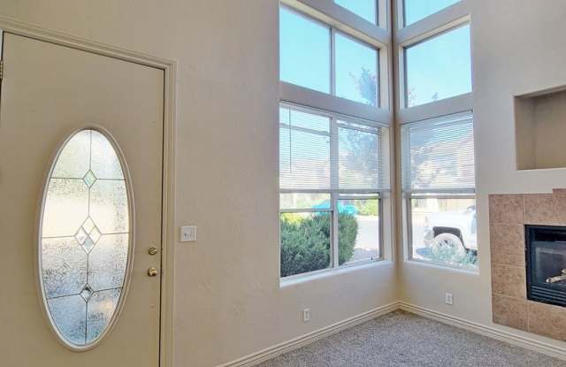 3 Bedroom 2 Bath in Rio Homes with A Huge Loft! Gallery 3