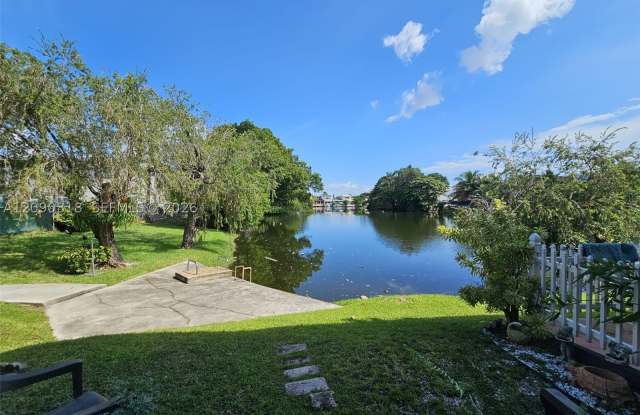6961 W 14th Ct Gallery 1