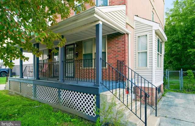 1917 W MASTER Street Gallery 2