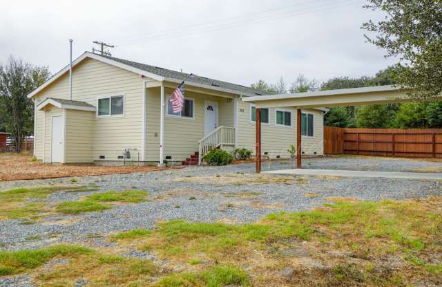 ~ Beautiful 3Bed/2 Bath Country Property in Petaluma ~ Accommodating to Farm Animals. photos photos