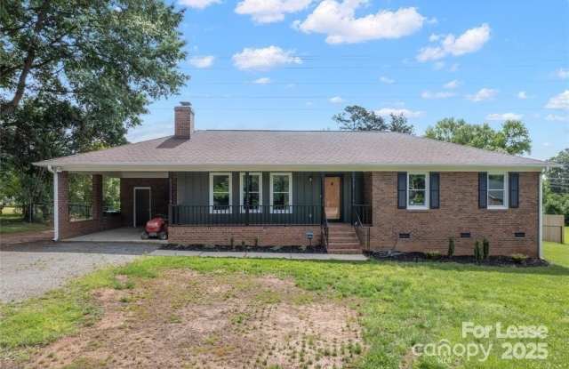 16824 Knoxwood Drive photos photos