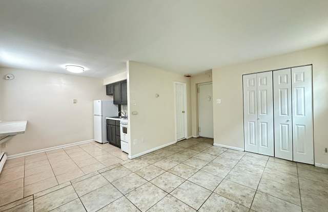 7106 Oxford Ave photos photos