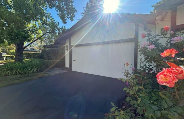 3br/2.5ba Two Story Townhouse in Sharon Heights Available Now! - 2430 Sharon Oaks Drive, Menlo Park, CA 94025