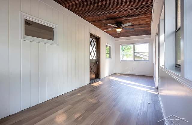 1519 Mershon St photos photos
