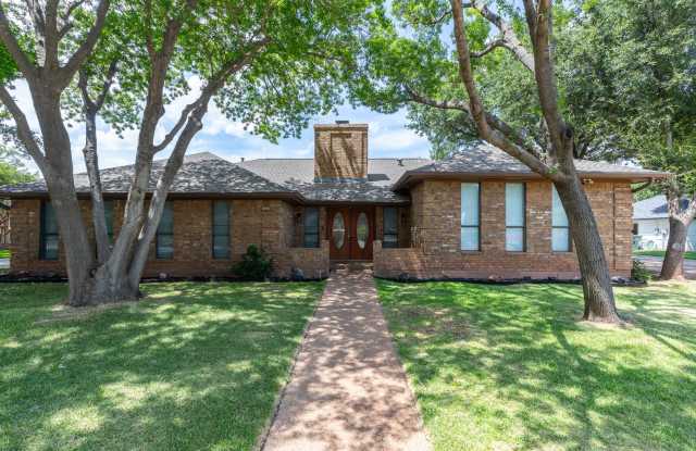 3/2.5/2 with a POOL! FAIRWAY OAKS! photos photos 3/2.5/2 with a POOL! FAIRWAY OAKS! photos photos