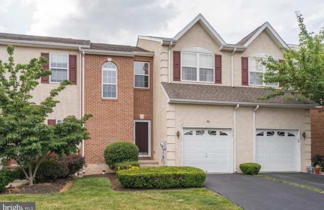 4017 HOFFMAN COURT Gallery 2