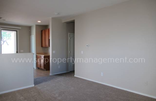 25684 W Pleasant Ln Gallery 3