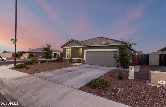 19531 W PALO VERDE Drive Gallery 2