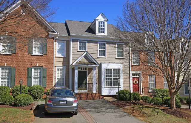 Lovely Old Trail Townhome With Pond Views photos photos Lovely Old Trail Townhome With Pond Views photos photos