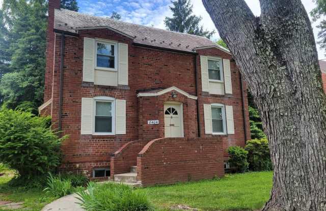 8404 CEDAR ST photos photos
