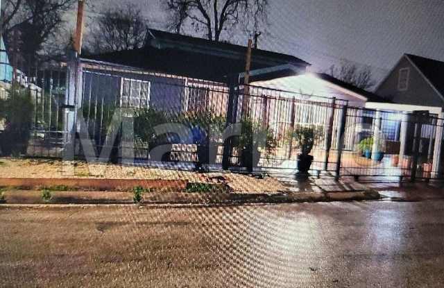 7014 Fairway Dr - 7014 Fairway Drive, Houston, TX 77087
