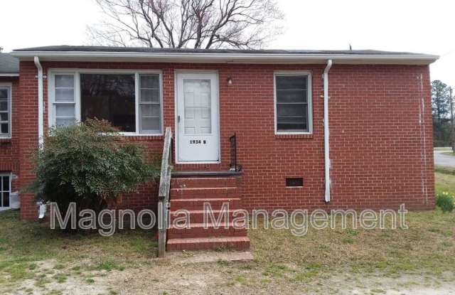 1934-B Raleigh Rd. photos photos