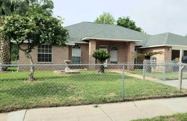 1007 W Government St photos photos