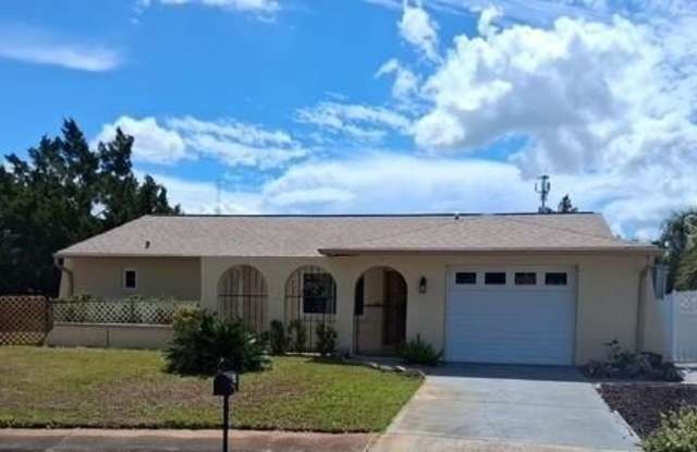 8758 HEMLOCK Lane Gallery 1