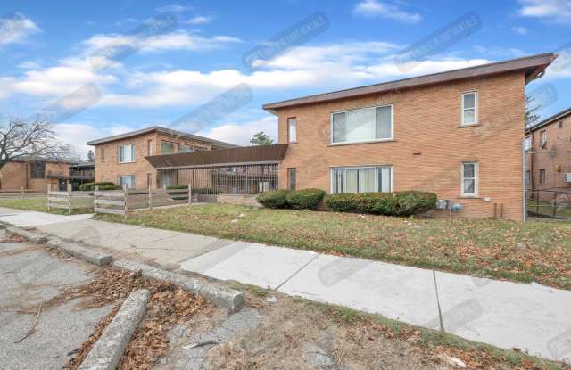 16705 Greenfield Rd Apt 6 Gallery 3