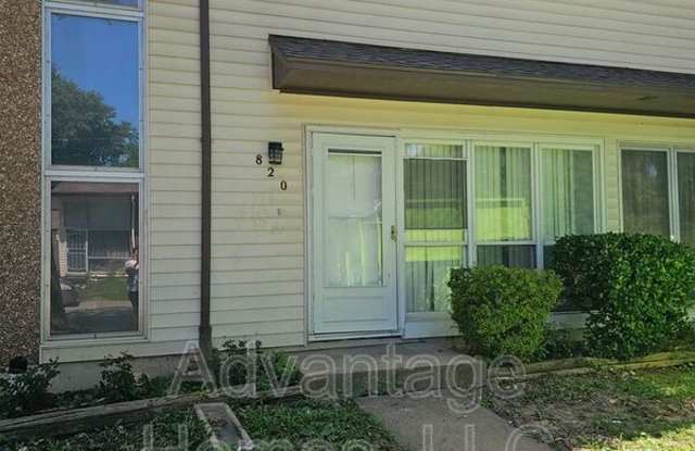 820 N 70th St. photos photos