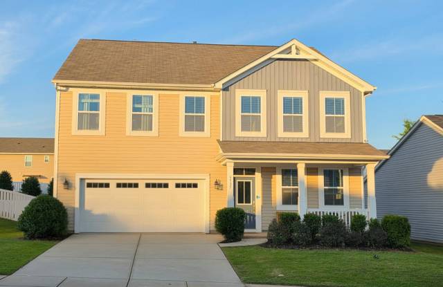 Well Maintained 3200 SF 5 Bedroom / 4.5 Bathroom North Charlotte photos photos