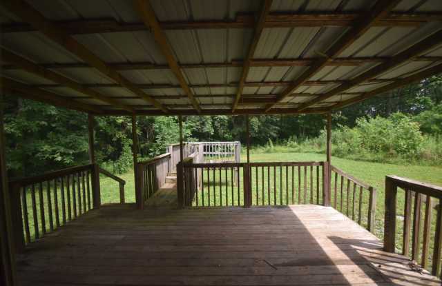 4 Bedroom 2 Bath Pet Friendly Home For Rent! Gallery 4