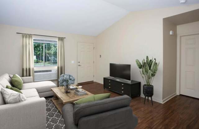 1469 Chanel Loop Gallery 4