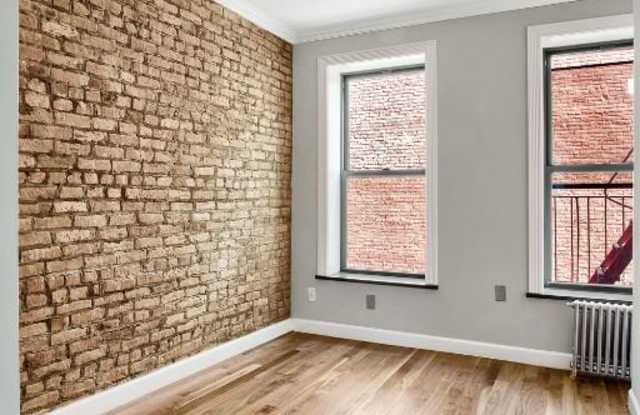 459 W 50th St Gallery 4