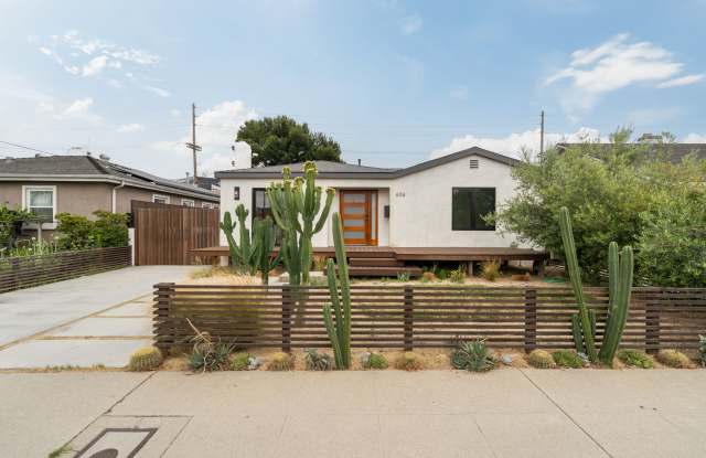 6116 West 85th Place Gallery 1