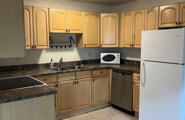 643 Swenson Ave #6 - 6 Gallery 4
