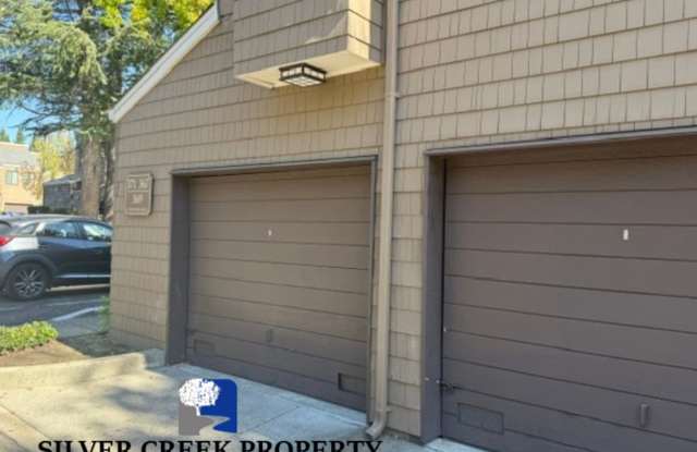 Immaculate 2BR/2BA Top-Floor Condo in Gated Canyon View Community Gallery 4