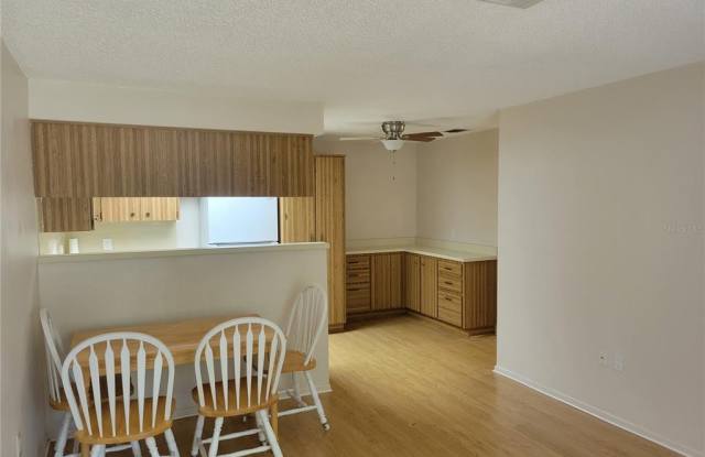 6051 CHESHAM DRIVE Gallery 3