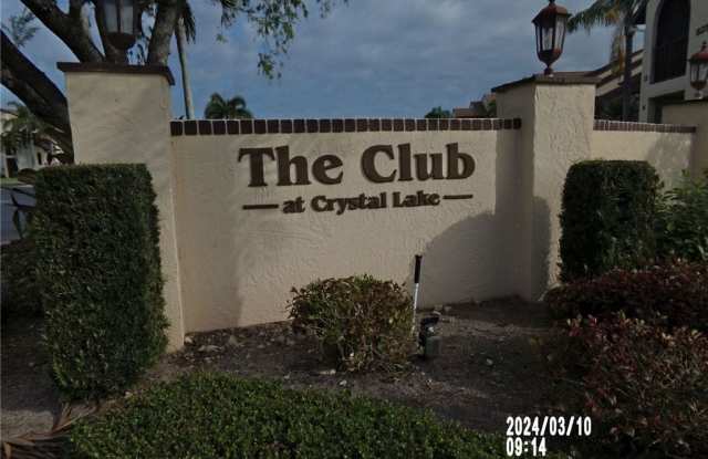 8474 Charter Club Circle - 8474 Charter Club Circle, Cypress Lake, FL 33919