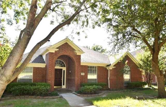 2708 Cascade Drive Gallery 2