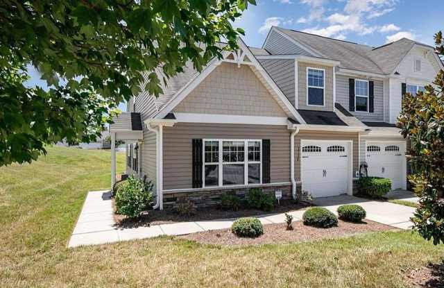 Charming 3BR Townhome in Colfax photos photos
