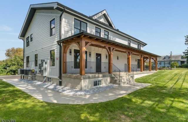 535 St James Avenue - Unit D photos photos