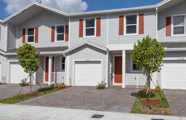 1780 Southwest 168th Avenue photos photos