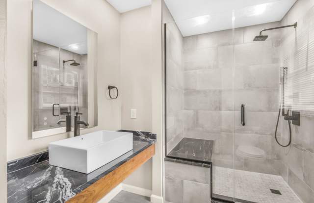 UPDATED 2BR/2.5 BA Condo with Garage in the Heart of Ghent - 519 West 20th Street, Norfolk, VA 23517 UPDATED 2BR/2.5 BA Condo with Garage in the Heart of Ghent - 519 West 20th Street, Norfolk, VA 23517