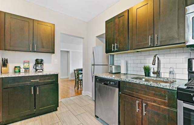 1435 West Lunt Ave. photos photos