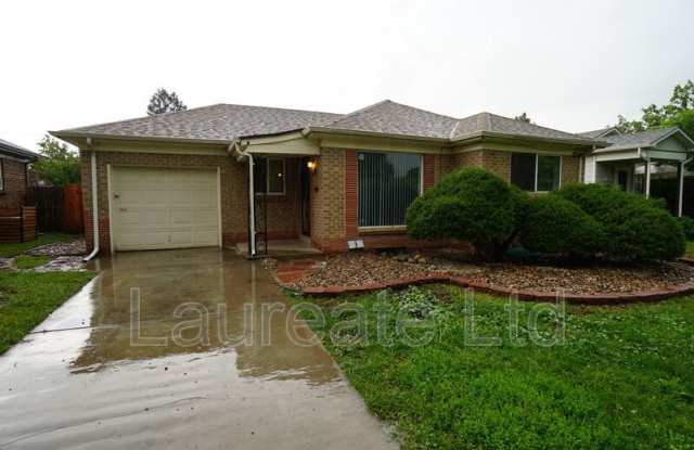 3095 Elm St. photos photos
