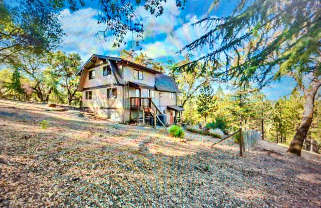 AUBURN LAKE TRAILS - 2443 Dutch Camp Court, Auburn Lake Trails, CA 95614