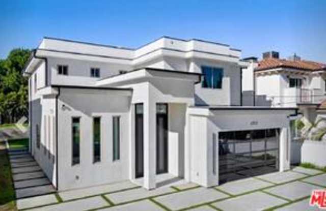 6723 Sunnyslope Avenue Gallery 4