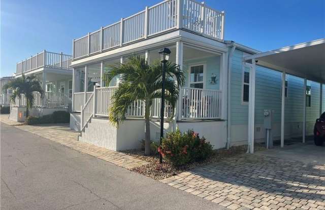 118 NE Bay Drive Gallery 3