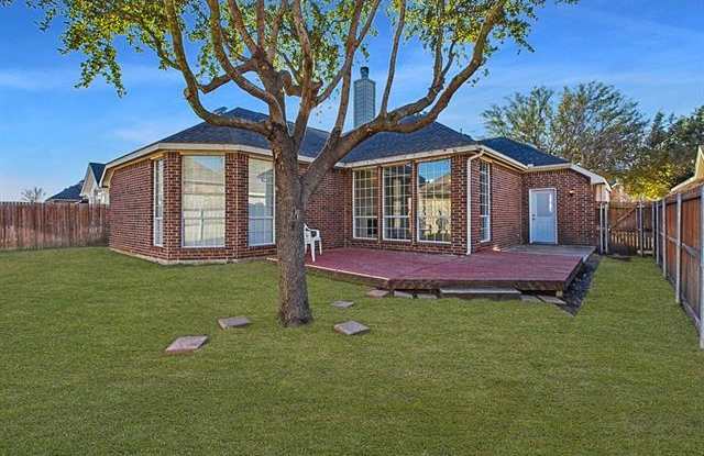 6015 Laurel Crest Lane Gallery 2