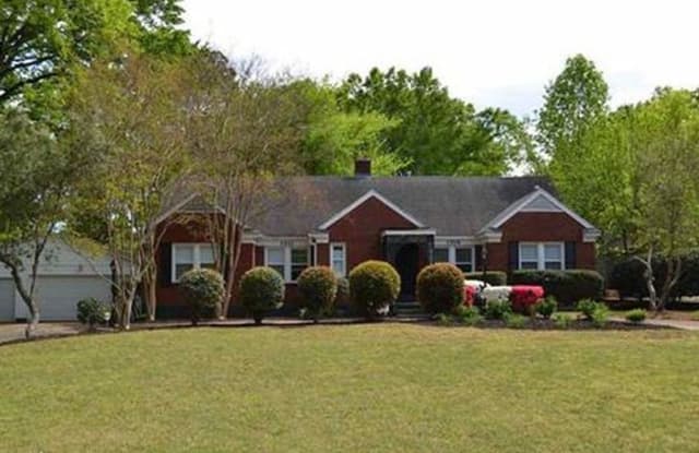 3511 Walnut Grove Rd - 3511 Walnut Grove Road, Memphis, TN 38111