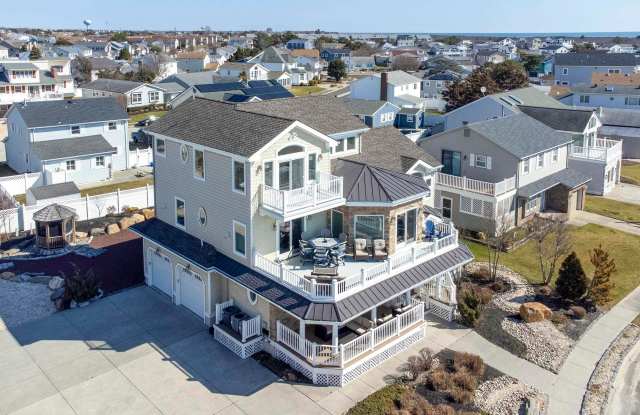 5219 Sea Spray Rd Gallery 2