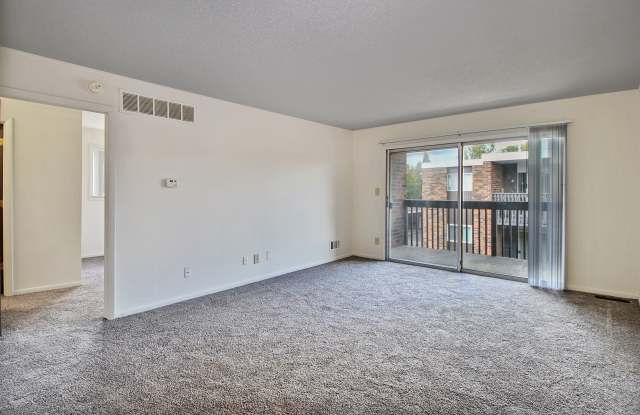 Carriage House Apartments photos photos